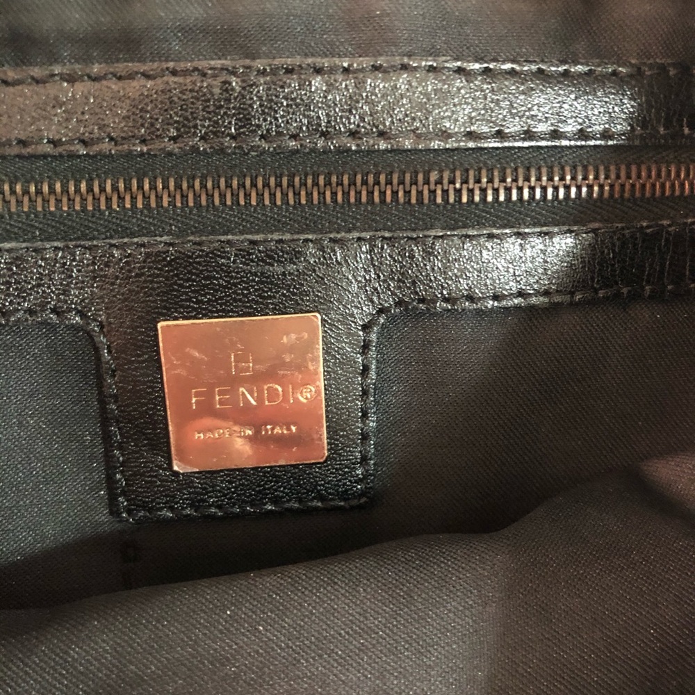 Fendi monogram shoulder bag in brown and black - Picture 5 of 8